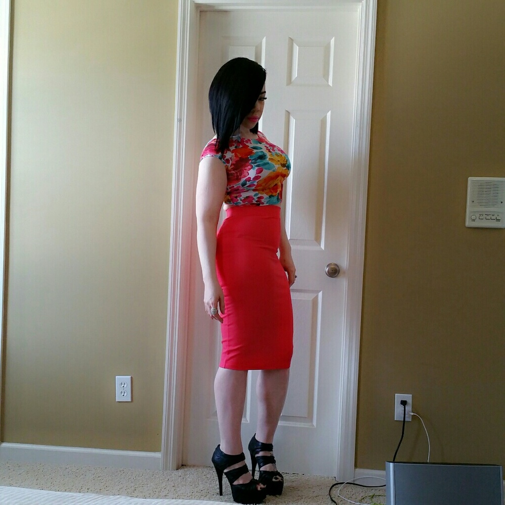 Shirt - Picture 2 of 2